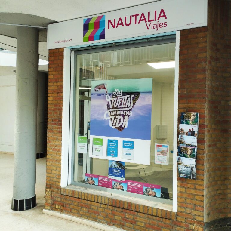 Agencia de viajes en Granada de Nautalia (795)(2)