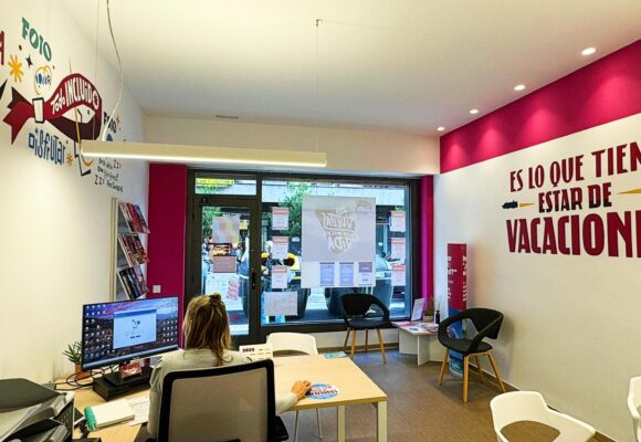 Agencia de viajes en Vitoria-Gasteiz de Nautalia (799)-interior